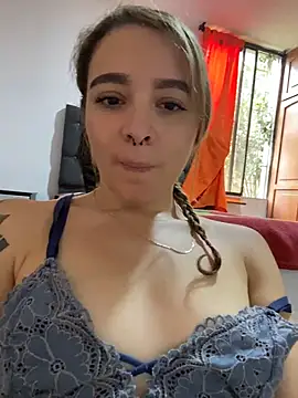 Snapshot of karla-thomsom10 chatting on February 2026 06:06:02 PM karla-thomsom10 online show from February 2026 06:06:02 PM