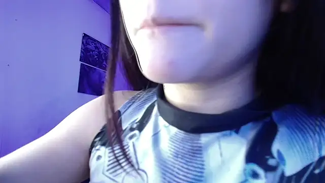 Snapshot of sakuramoss chatting on October 2025 06:03:01 AM sakuramoss online show from October 2025 06:03:01 AM