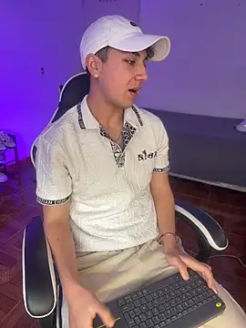 Casper   kyy online show from November 2025 06:44:02 PM