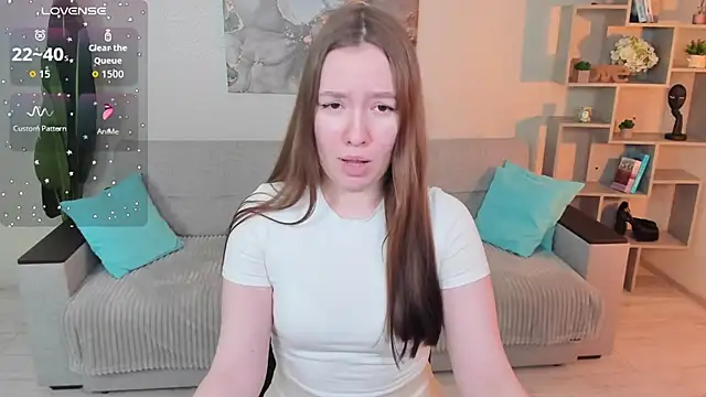 Snapshot of DaniCutie chatting on October 2025 11:20:02 AM DaniCutie online show from October 2025 11:20:02 AM