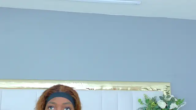 MadeleineHocker online show from November 2025 01:43:01 PM