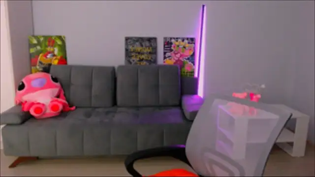 Snapshot of queenofthesense_ chatting on October 2025 10:26:01 AM queenofthesense online show from October 2025 10:26:01 AM