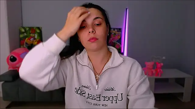 Snapshot of queenofthesense_ chatting on October 2025 05:25:02 PM queenofthesense online show from October 2025 05:25:02 PM