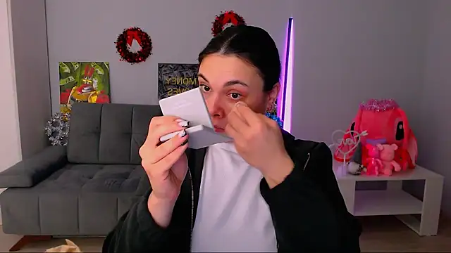 Snapshot of queenofthesense_ chatting on November 2025 12:51:01 PM queenofthesense online show from November 2025 12:51:01 PM