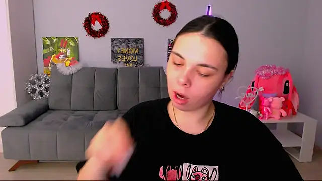 Snapshot of queenofthesense_ chatting on December 2025 02:00:01 PM queenofthesense online show from December 2025 02:00:01 PM