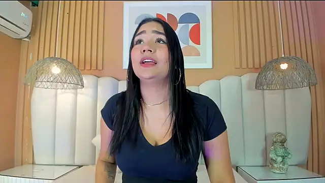 Snapshot of noa_moon chatting on November 2025 02:36:02 AM noa moon online show from November 2025 02:36:02 AM