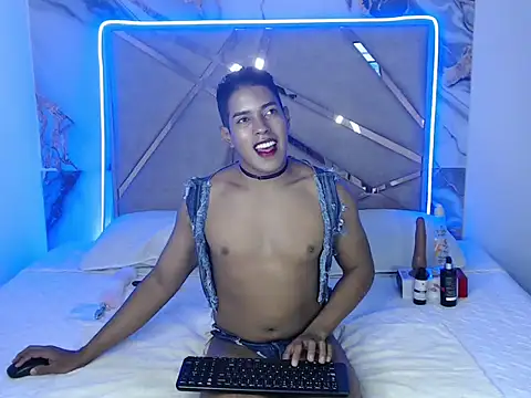 Boy-X- online show from September 2025 05:29:02 PM