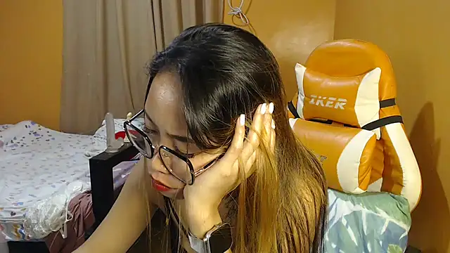 your hornyapril online show from October 2025 06:08:02 PM