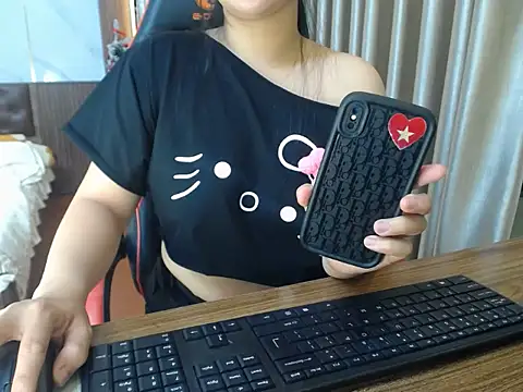 Snapshot of NANA_199k chatting on November 2025 05:05:02 PM NANA 199k online show from November 2025 05:05:02 PM