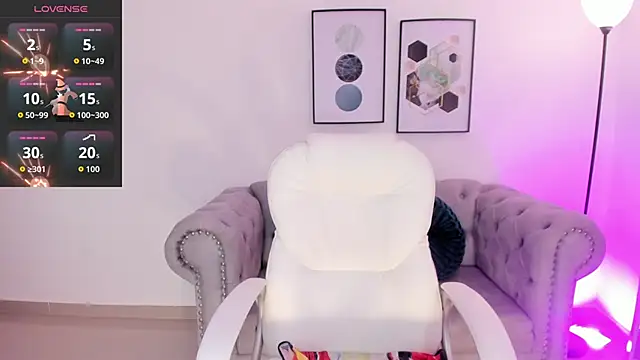 Snapshot of Sharon_breezee chatting on October 2025 02:12:01 AM Sharon breezee online show from October 2025 02:12:01 AM