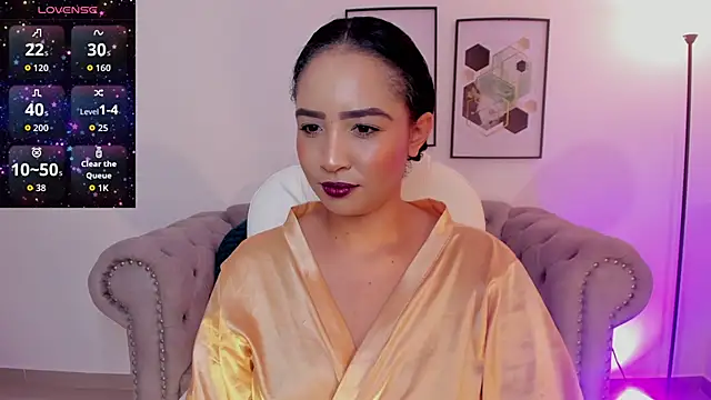 Snapshot of Sharon_breezee chatting on December 2025 04:29:02 AM Sharon breezee online show from December 2025 04:29:02 AM