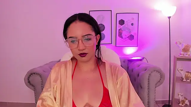 Snapshot of Sharon_breezee chatting on December 2025 04:55:01 AM Sharon breezee online show from December 2025 04:55:01 AM