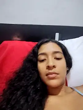 Amber-Sweett online show from October 2025 02:00:01 AM