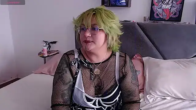 Snapshot of XxGreenGoodxX chatting on February 2026 06:56:02 PM XxGreenGoodxX online show from February 2026 06:56:02 PM