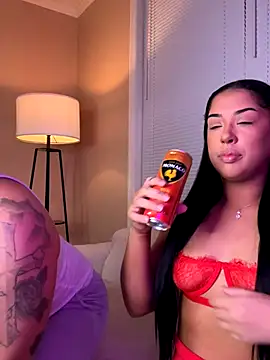 Snapshot of theviberoom chatting on September 2025 03:30:02 AM theviberoom online show from September 2025 03:30:02 AM