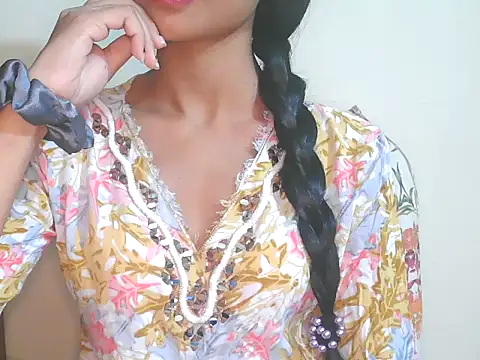 Ankita Chandel online show from December 2025 04:52:02 AM