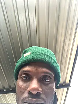 cuminsidebby online show from October 2025 11:55:01 AM