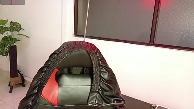 Hell Girll  online show from November 2025 03:38:02 AM