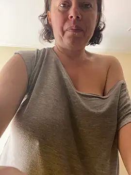 Kiravix online show from September 2025 07:43:01 AM