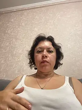 Kiravix online show from September 2025 12:18:01 PM