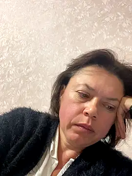 Kiravix online show from September 2025 11:54:01 PM