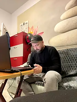 Snapshot of DavidMaros chatting on October 2025 08:45:02 AM DavidMaros online show from October 2025 08:45:02 AM