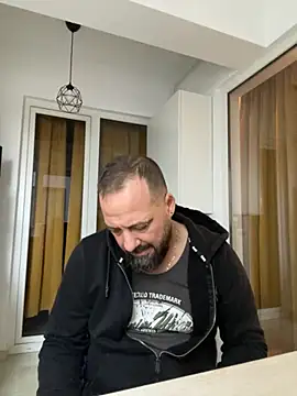 Snapshot of DavidMaros chatting on October 2025 05:30:02 AM DavidMaros online show from October 2025 05:30:02 AM