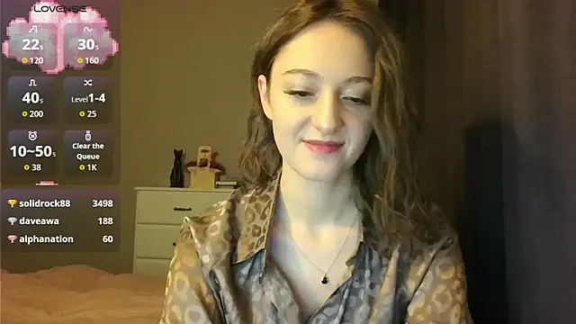 white liillyy online show from December 2025 10:05:02 PM