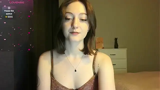 white liillyy online show from February 2026 07:37:01 PM