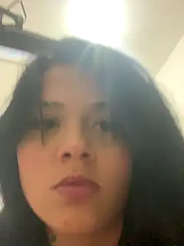 Snapshot of Babebommer chatting on October 2025 10:40:02 PM Babebommer online show from October 2025 10:40:02 PM