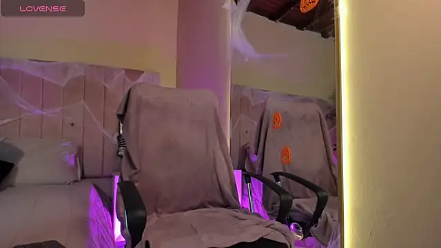 Mia mtnz02 online show from October 2025 11:23:01 PM