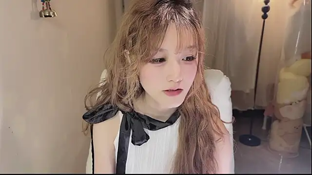 FuFu-puff online show from November 2025 01:13:01 PM