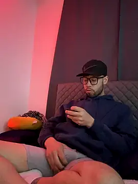 Snapshot of stalinhernandez chatting on November 2025 11:44:02 AM stalinhernandez online show from November 2025 11:44:02 AM