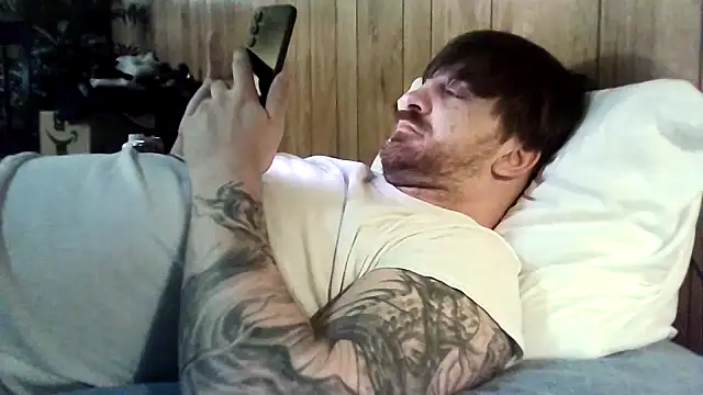 Snapshot of WyattL96 chatting on July 2026 09:29:02 PM WyattL96 online show from July 2026 09:29:02 PM