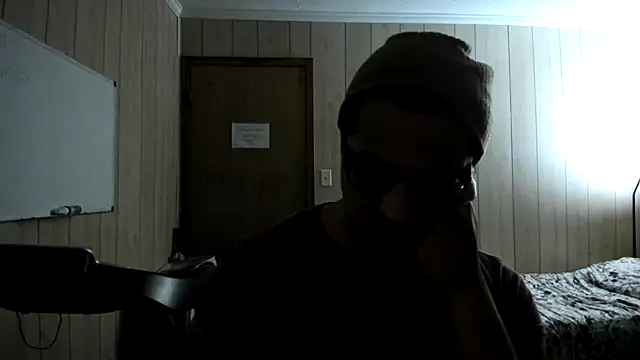 Snapshot of NaturalBeautyQueen chatting on October 2025 12:07:01 AM NaturalBeautyQueen online show from October 2025 12:07:01 AM