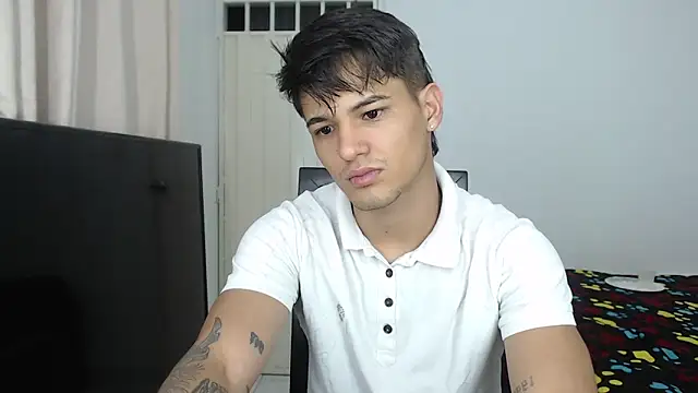 Snapshot of Alex_mojica chatting on September 2025 07:45:02 AM Alex mojica online show from September 2025 07:45:02 AM