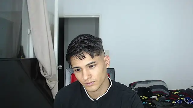 Snapshot of Alex_mojica chatting on September 2025 05:13:01 AM Alex mojica online show from September 2025 05:13:01 AM