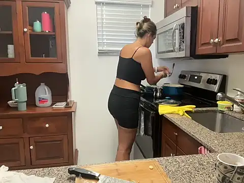 Snapshot of prettyykitty22 chatting on October 2025 05:33:02 PM prettyykitty22 online show from October 2025 05:33:02 PM