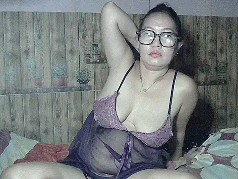 Snapshot of Pinay_BigTits69 chatting on October 2025 10:21:02 PM Pinay BigTits69 online show from October 2025 10:21:02 PM
