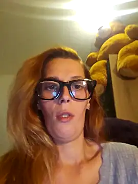 Mila Luciphya online show from November 2025 09:17:01 PM