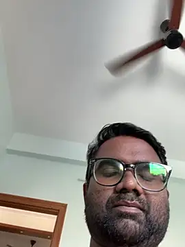 Snapshot of snickersnee chatting on September 2025 09:47:01 AM snickersnee online show from September 2025 09:47:01 AM