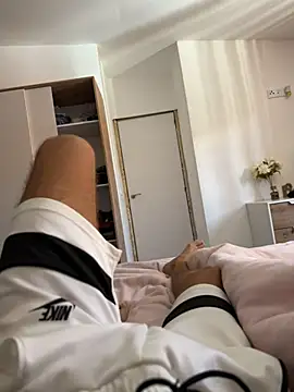 Manu97k online show from March 2026 12:55:01 PM