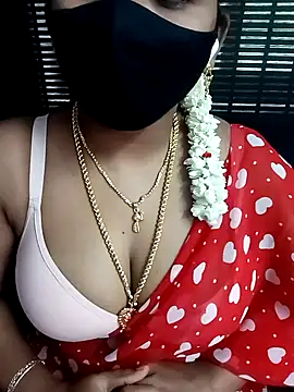 Snapshot of Tamil_Lotus chatting on September 2025 05:33:01 AM Tamil Lotus online show from September 2025 05:33:01 AM