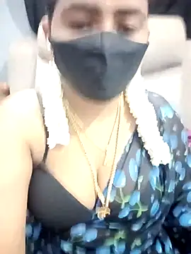 Snapshot of Tamil_Lotus chatting on September 2025 05:29:02 PM Tamil Lotus online show from September 2025 05:29:02 PM