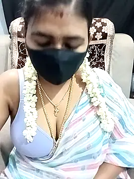 Snapshot of Tamil_Lotus chatting on October 2025 05:32:02 PM Tamil Lotus online show from October 2025 05:32:02 PM