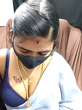 Snapshot of Tamil_Lotus chatting on October 2025 05:15:02 PM Tamil Lotus online show from October 2025 05:15:02 PM