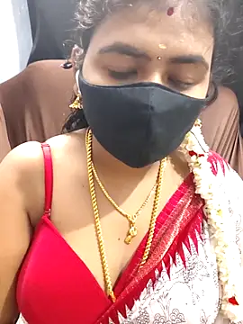 Snapshot of Tamil_Lotus chatting on October 2025 05:24:02 PM Tamil Lotus online show from October 2025 05:24:02 PM