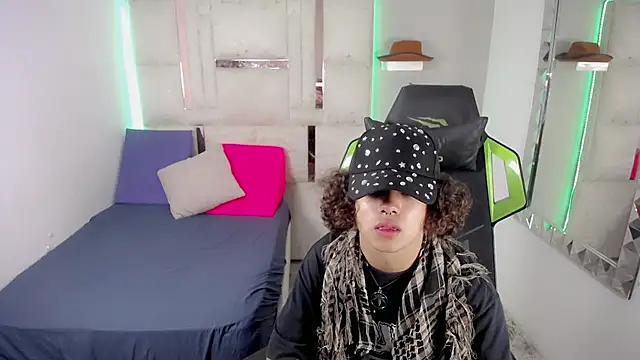 Stein  online show from November 2025 08:08:02 PM