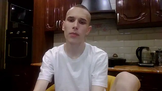 your   honeyy online show from February 2026 06:17:02 PM