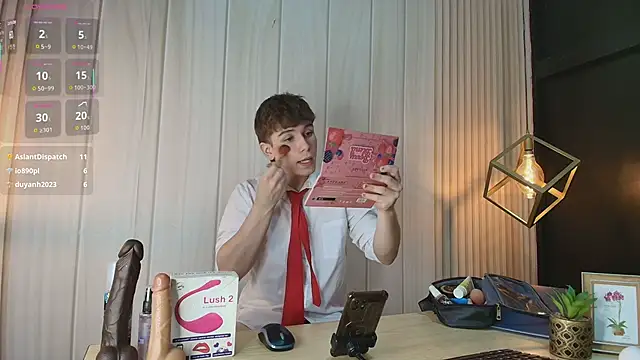 TaylerWhite online show from October 2025 12:46:01 PM